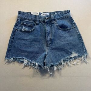 Cotton On High Rise Mom Denim Shorts Size 4 NWT Frayed Hem